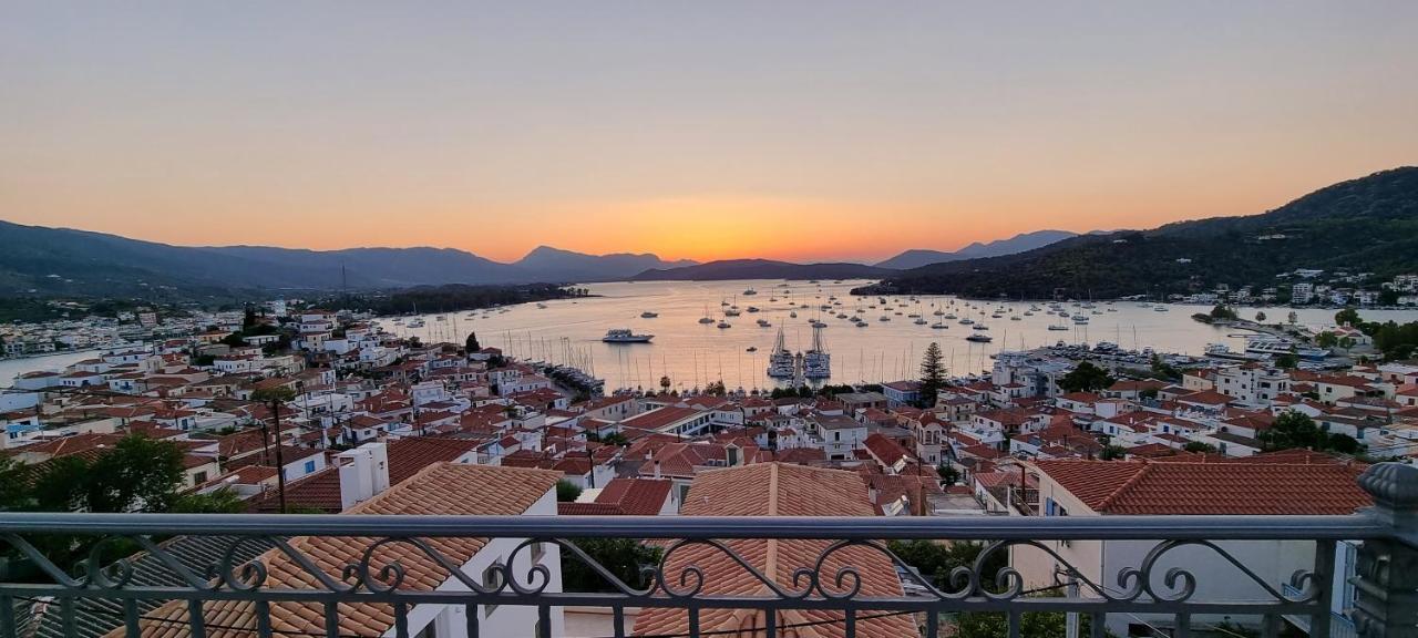 דירות Poros Town Panoramic View מראה חיצוני תמונה
