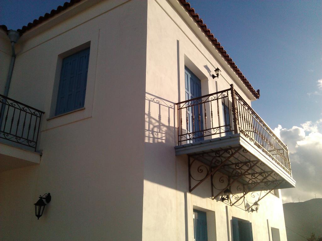 דירות Poros Town Panoramic View מראה חיצוני תמונה