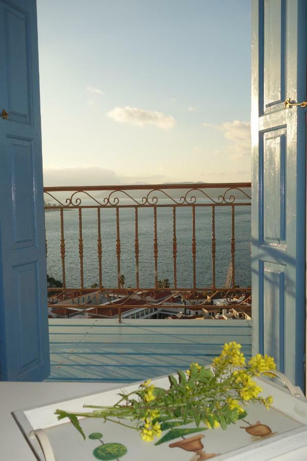 דירות Poros Town Panoramic View מראה חיצוני תמונה