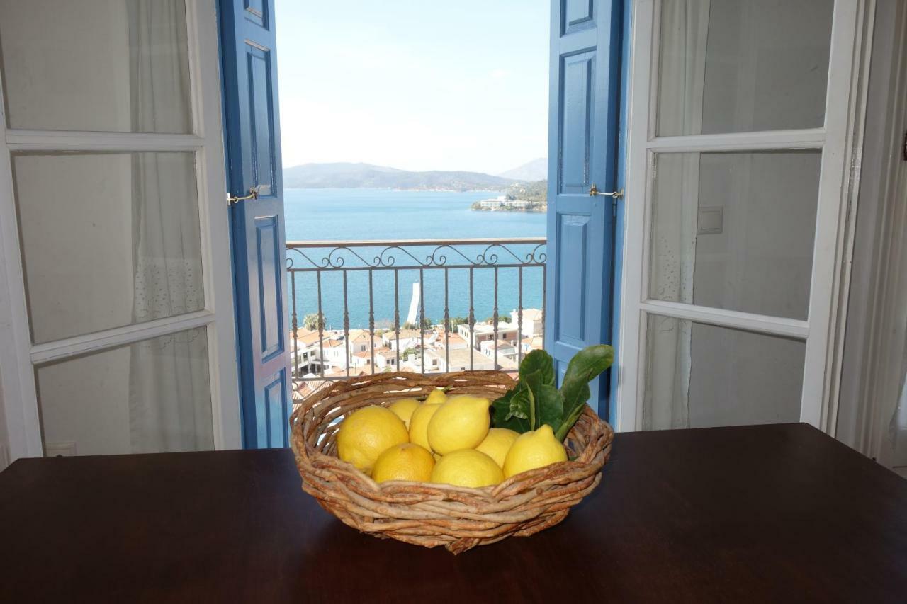 דירות Poros Town Panoramic View מראה חיצוני תמונה